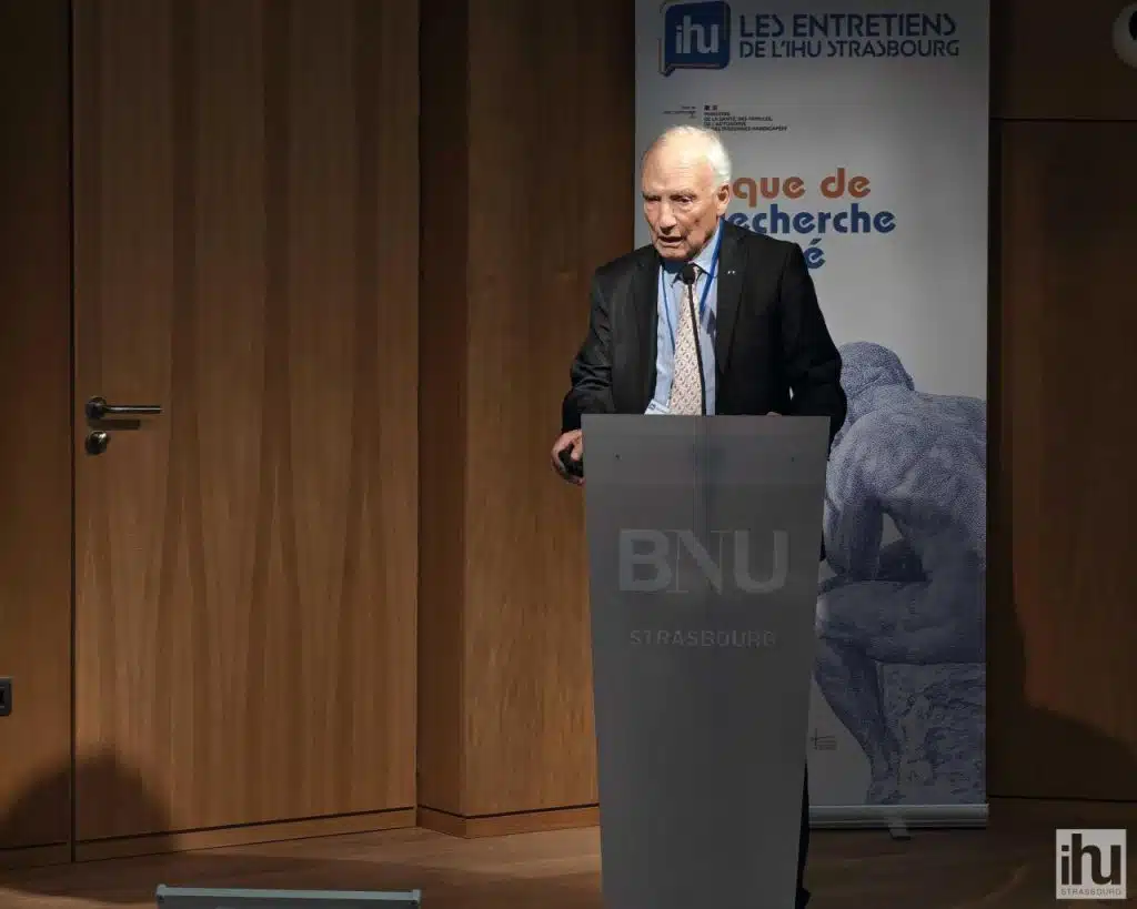 Pr Bernard Nordlinger rappelle qu'en matière d'IA c'est l'humain qui décide Pr Bernard Nordlinger rappelle qu'en matière d'IA c'est l'humain qui décide