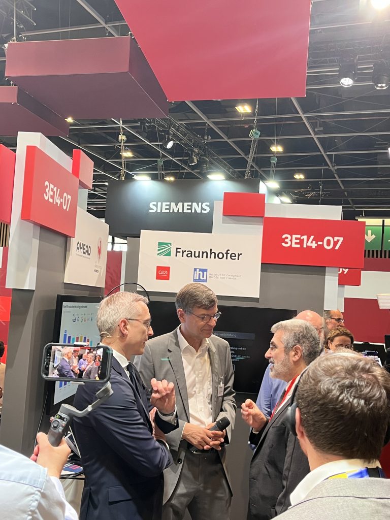 VivaTech 2026 - Stand commun du Fraunhofer et de l'IHU Strasbourg VivaTech 2026 - Stand commun du Fraunhofer et de l'IHU Strasbourg